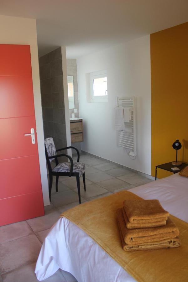 Gite De Charme Pour 10 Personnes Camélas Extérieur photo