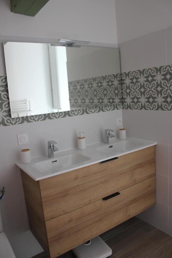 Gite De Charme Pour 10 Personnes Camélas Extérieur photo